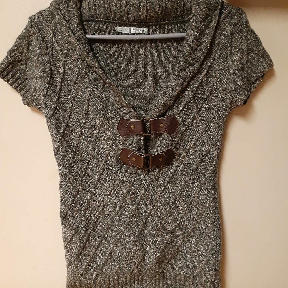 Like new sweater